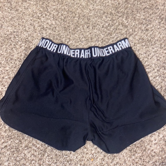 black under armour shorts (softer feel ) - Picture 2 of 2